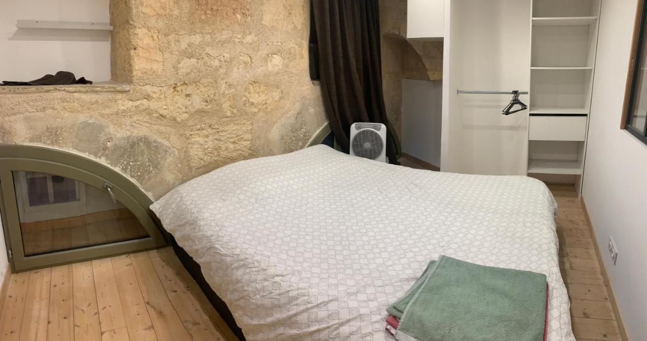 Chambre Avec Salle De Bain Et Cuisine Privee Centre Ville Historique Avec Climatisation Et Patio บอร์โด ภายนอก รูปภาพ