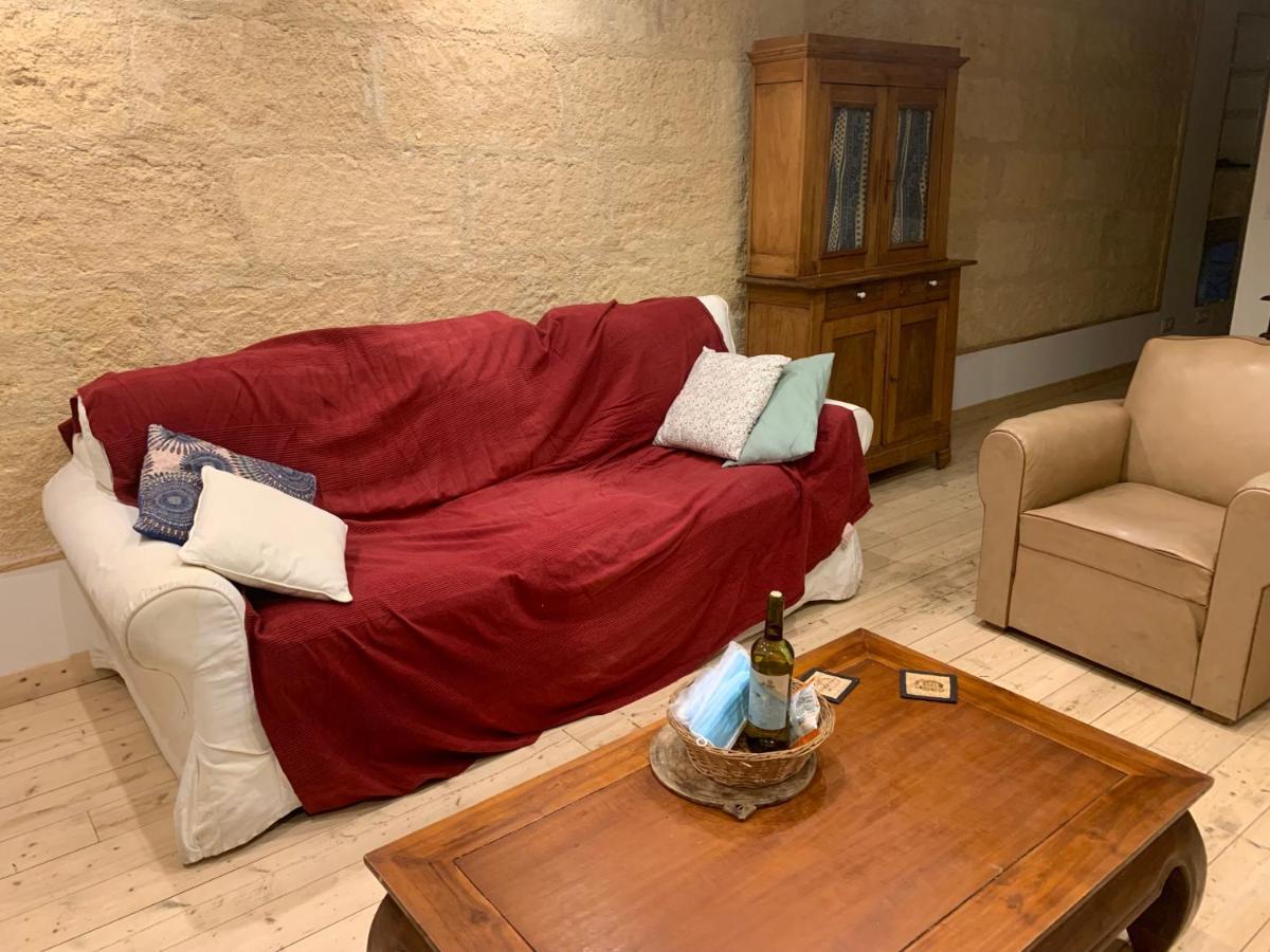 Chambre Avec Salle De Bain Et Cuisine Privee Centre Ville Historique Avec Climatisation Et Patio บอร์โด ภายนอก รูปภาพ